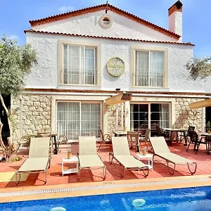 Hotel Rebetiko